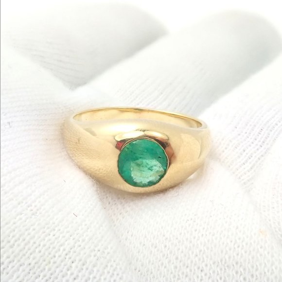Authentic! Vintage Cartier 18k Yellow Gold Emerald Band Ring - Picture 3 of 8